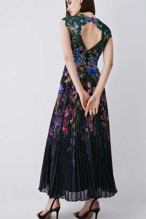 New ๐ Karen Millen Metallic Guipure Lace Placed Floral Pleat Midi ๐ Dress โ๏ธ 7 New ๐ Karen Millen Metallic Guipure Lace Placed Floral Pleat Midi ๐ Dress โ๏ธ - Image 5