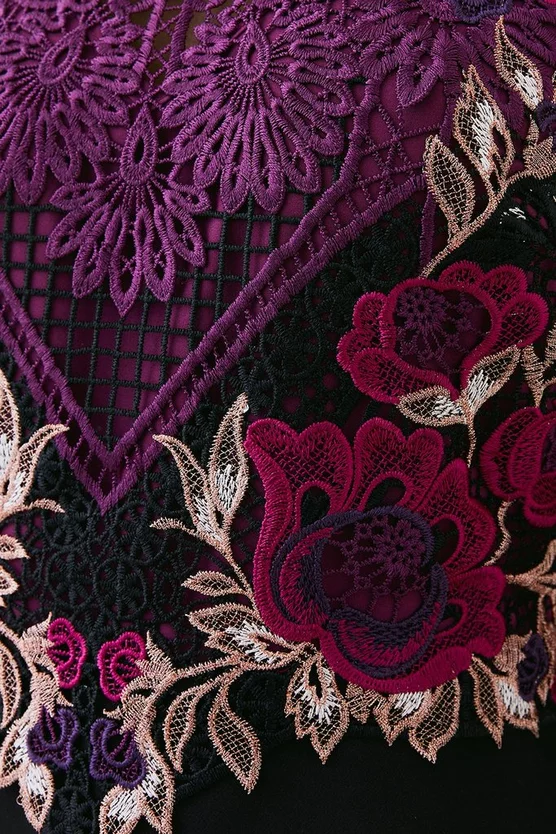 Promo ๐คฉ Karen Millen Metallic Guipure Lace Mirrored Mini ๐ Dress ๐ฏ 8 Promo ๐คฉ Karen Millen Metallic Guipure Lace Mirrored Mini ๐ Dress ๐ฏ - Image 6