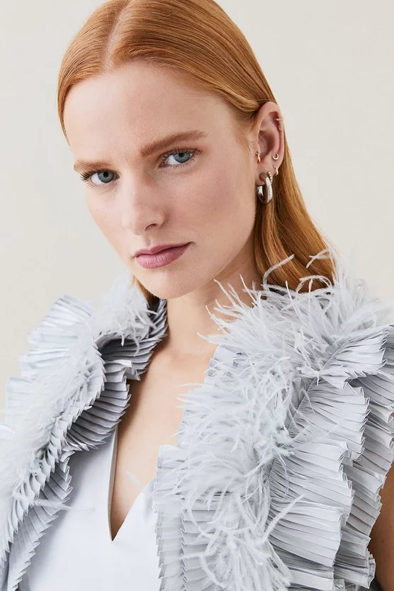 Outlet 🤩 Karen Millen Lydia Millen Metallic Feather Ruffle Woven Maxi 👗 Dress 💯 5 Outlet 🤩 Karen Millen Lydia Millen Metallic Feather Ruffle Woven Maxi 👗 Dress 💯 - Image 4